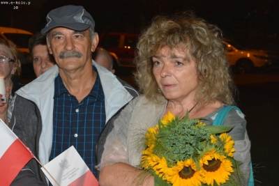 Katarzyna Grochola wspierała protestujących w Kole