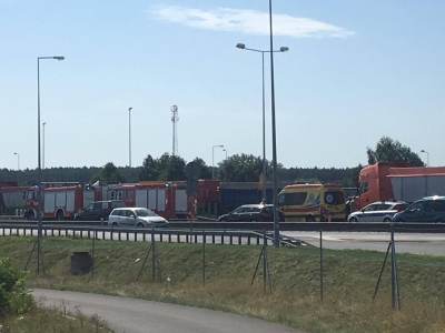 Kolizja czterech pojazdów na autostradzie A2