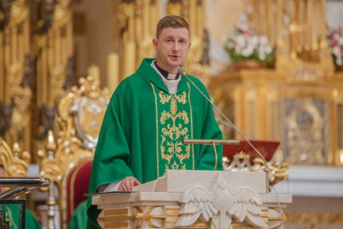 Tysiące pielgrzymów w Licheniu: Dziękczynienie maturzystów