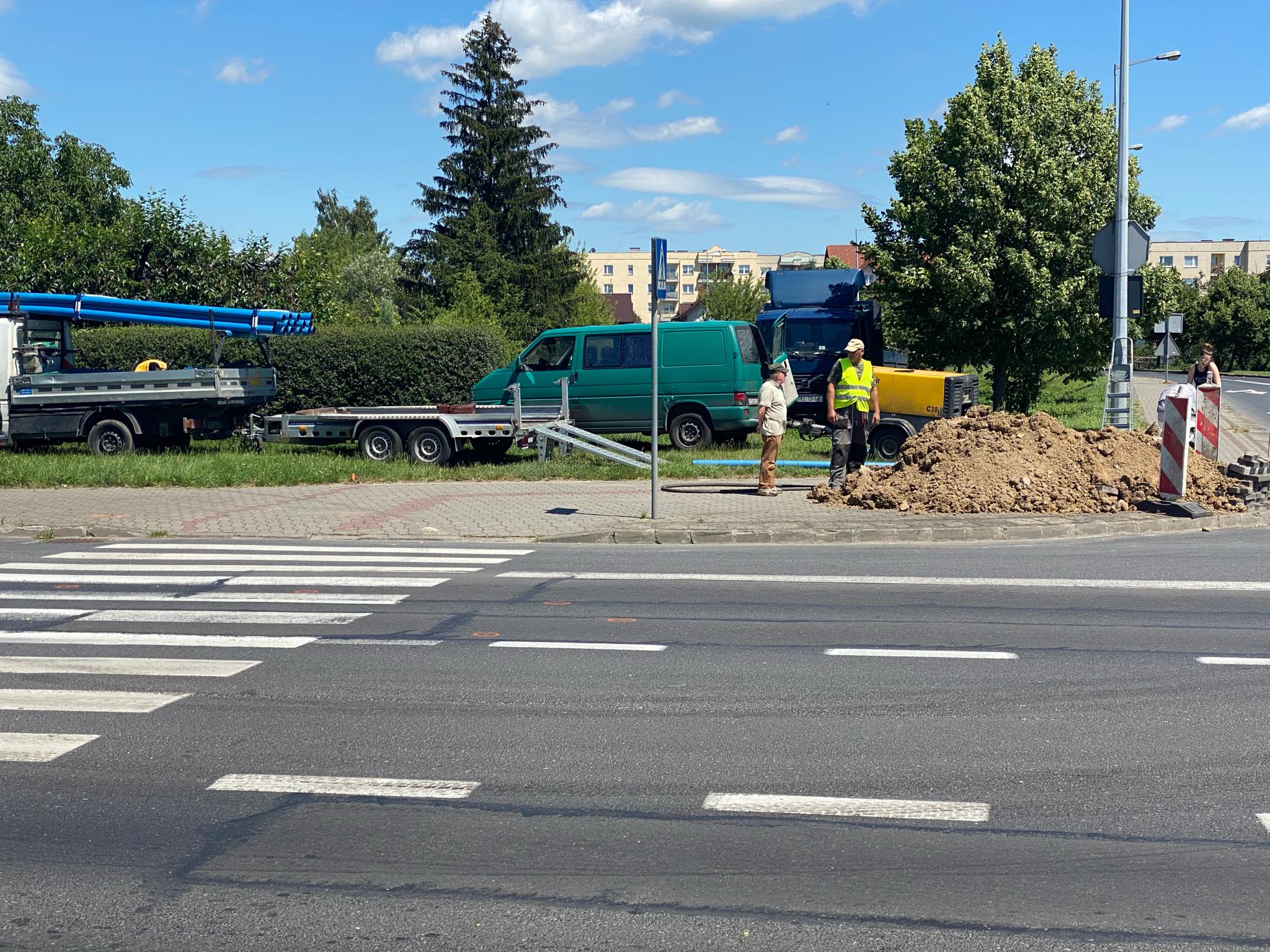 Rozpoczęto montaż sygnalizacji świetlnej