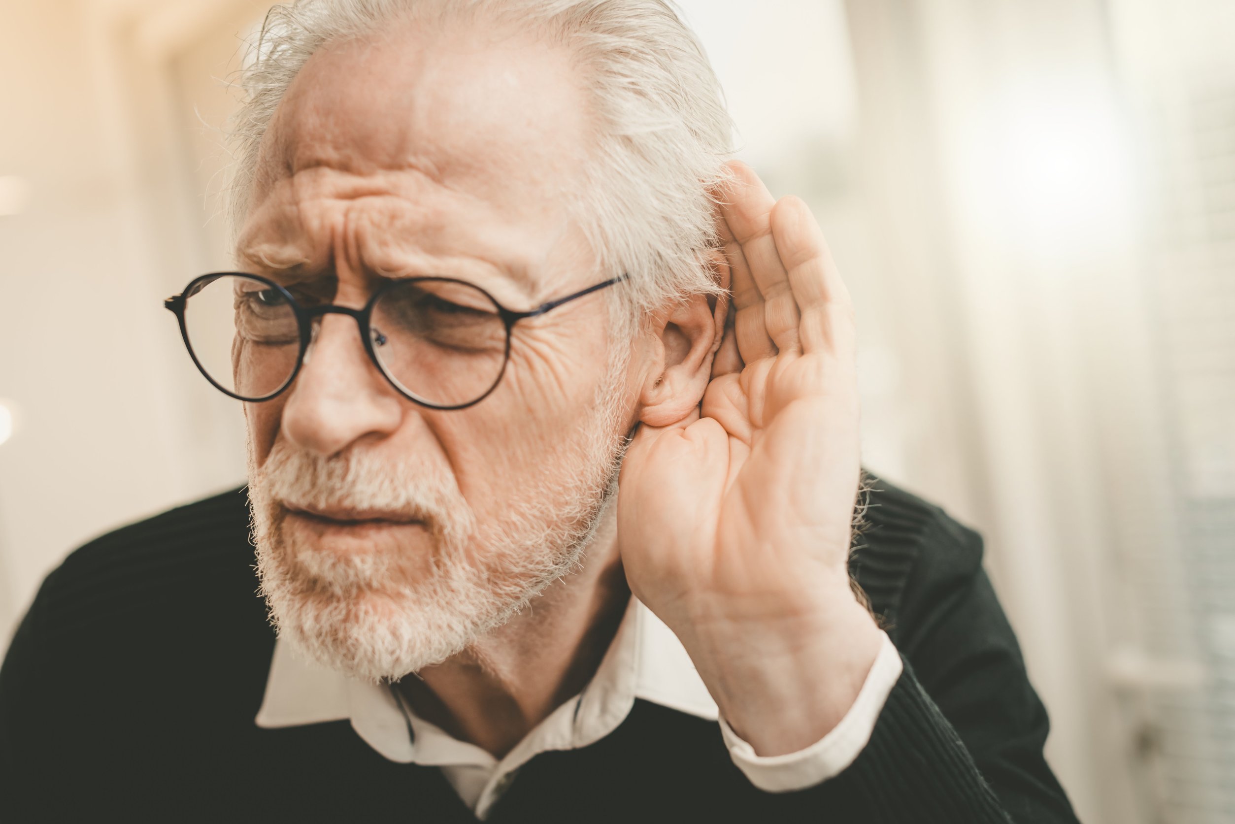 Głuchota starcza - po czym można poznać tę chorobę?