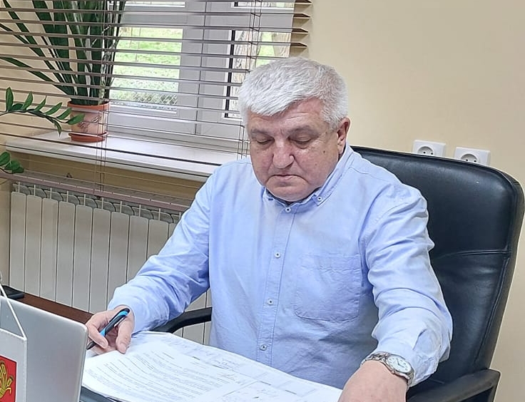 Wójt Gminy Osiek Mały z absolutorium, ale bez wotum zaufania