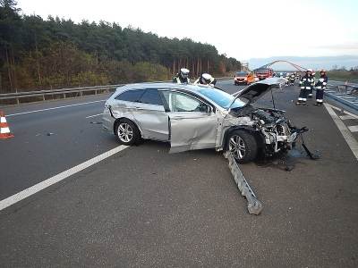 Zderzenie trzech samochodów na A2