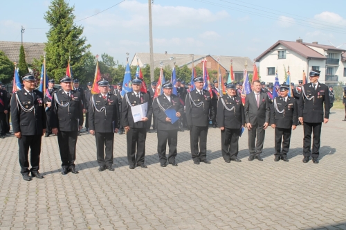 Powiatowe Obchody Dnia Strażaka. Drzewce gościły wielu gości