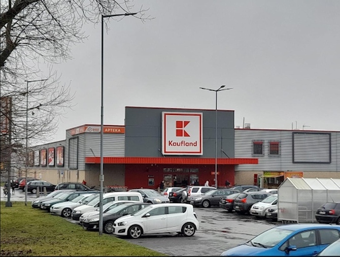 Kaufland wycofuje ze sprzedaży odmrażacze do szyb i płyn do spryskiwaczy - mogą być śmiertelnie niebezpieczne!