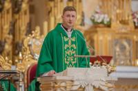 Tysiące pielgrzymów w Licheniu: Dziękczynienie maturzystów