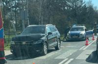 Zderzenie osobówek na drodze wojewódzkiej - dwie osoby trafiły do szpitala