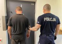 Agresywny kierowca z naszego powiatu zatrzymany w Uniejowie. Grozi mu do 8 lat więzienia