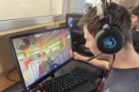 Starcie w Szkolnym Turnieju Counter-Strike 2