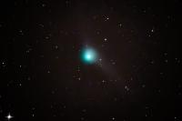 Kometa coraz bliżej Ziemi, jej obserwację ułatwi lornetka