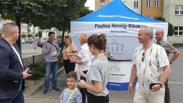 Posłanka Paulina Hennig-Kloska spotkała się z mieszkańcami