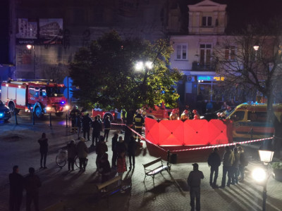 Wypadł z motoru wpadając w barierki. Wydmuchał promile