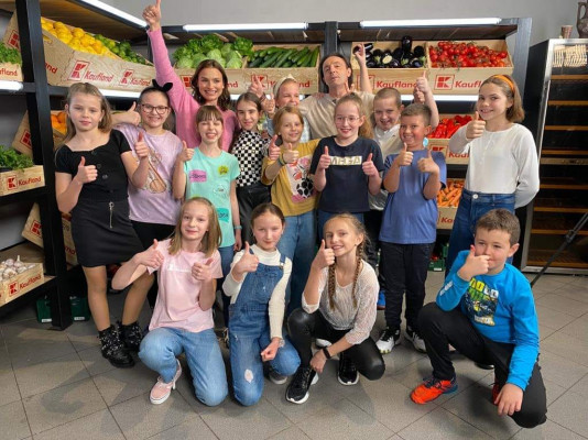 Była bliska finałowej 17-stki w programie MasterChef Junior. Wzięła udział w telewizyjnych warsztatach