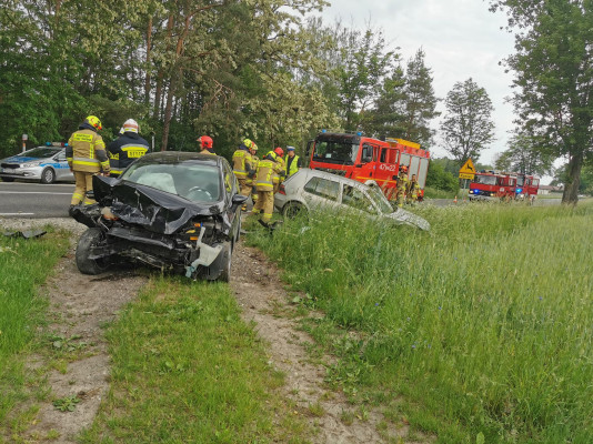 Kompletnie pijany kierowca doprowadził do zderzenia!