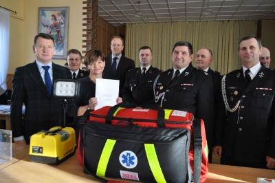 Nowy Sprzęt ratowniczy dla strażaków z Grzegorzewa