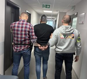 Mieszkaniec powiatu tureckiego w rękach policji - miał przy sobie coś więcej