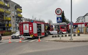 Liczne wozy strażackie pod kolskim DPS! Co stało się na terenie obiektu?