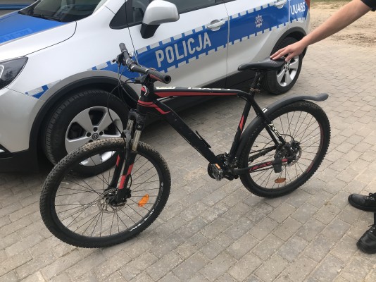 Policjanci odzyskali skradziony rower. 35-latek stanie przed sądem