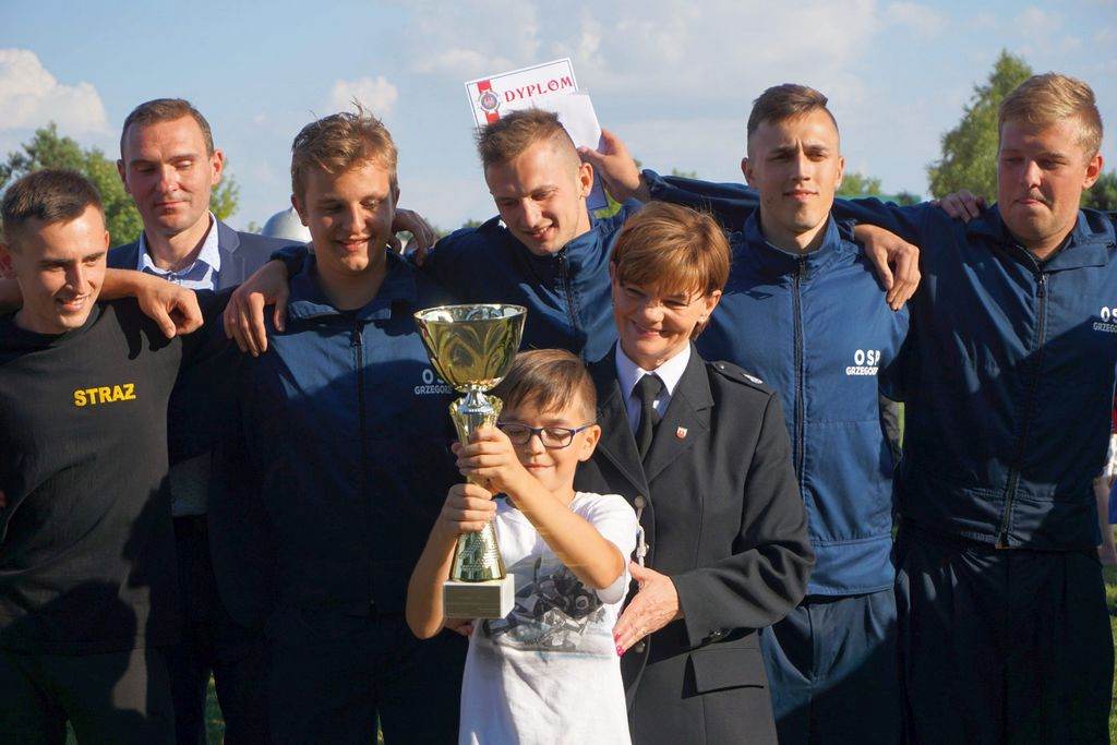 Gminne zawody sportowo – pożarnicze w Barłogach [WYNIKI]