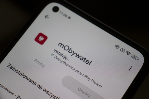 Groźny przekręt na mObywatela - internauci tracą pieniądze