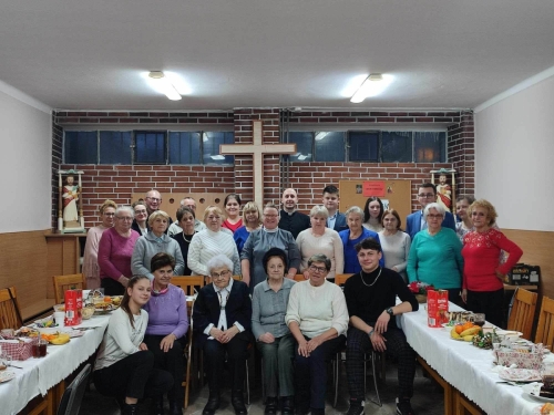 Spotkanie opłatkowe dla seniorów Parafialnego Zespołu Caritas