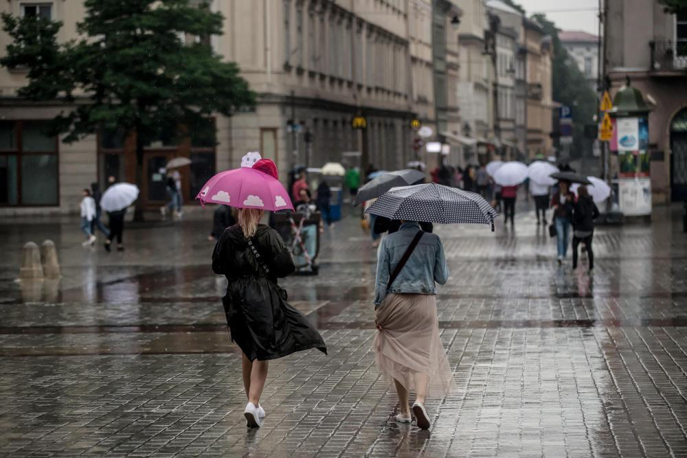 Synoptyk IMGW: w piątek ciepło, lokalnie zagrzmi i popada do 26 st. C