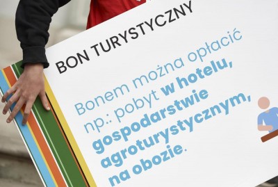 MRPiT: Polacy aktywowali ponad 1,7 mln bonów turystycznych