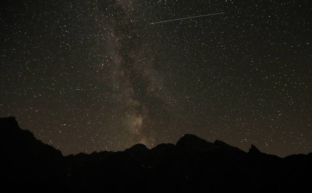 W nocy maksimum Perseidów, w godzinę można dostrzec nawet ponad 100 spadających gwiazd