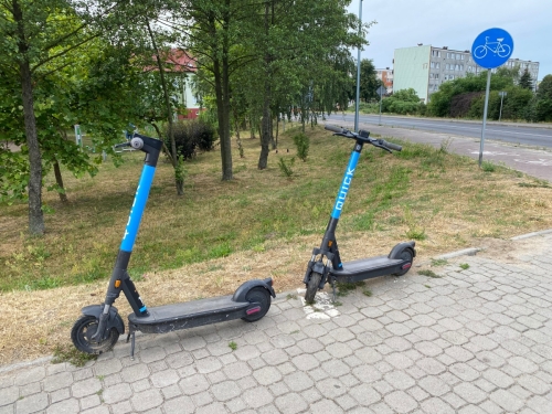 Jak poruszać się hulajnogą w mieście? Sprawdź koniecznie