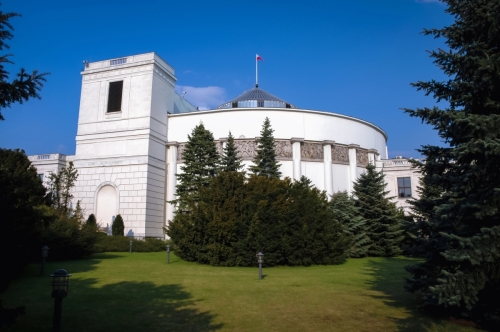 Ceny napojów z cukrem w górę? Alkohol w górę? Rządzący chcą naszego zdrowia [ANKIETA]