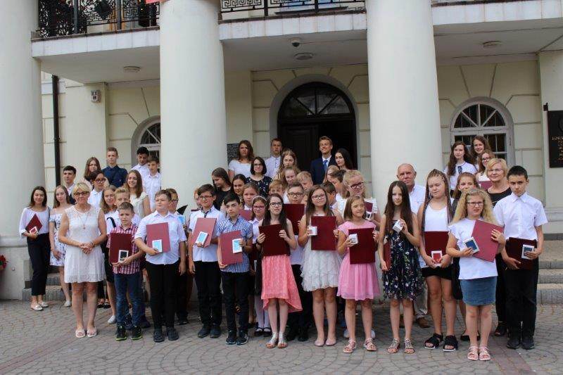 Uczniowie kolskich szkół nagrodzeni za wyniki w nauce