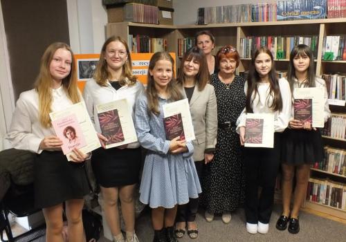 Poezja Pawlikowskiej ożyła w głosach młodzieży z Kłodawy