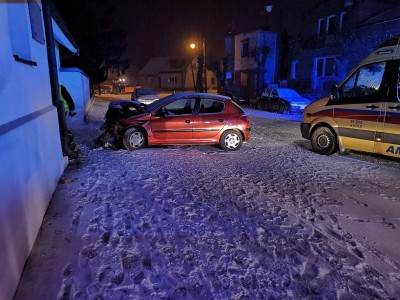 Złe warunki na drodze i pierwsze wypadki