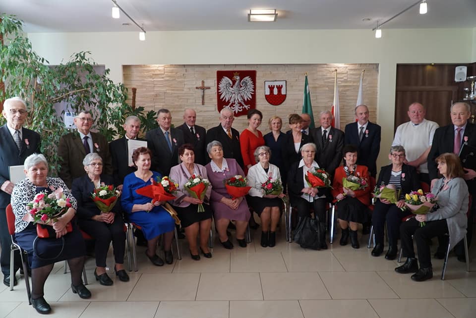 Grzegorzew: Wręczono medale za długoletnie pożycie małżeńskie