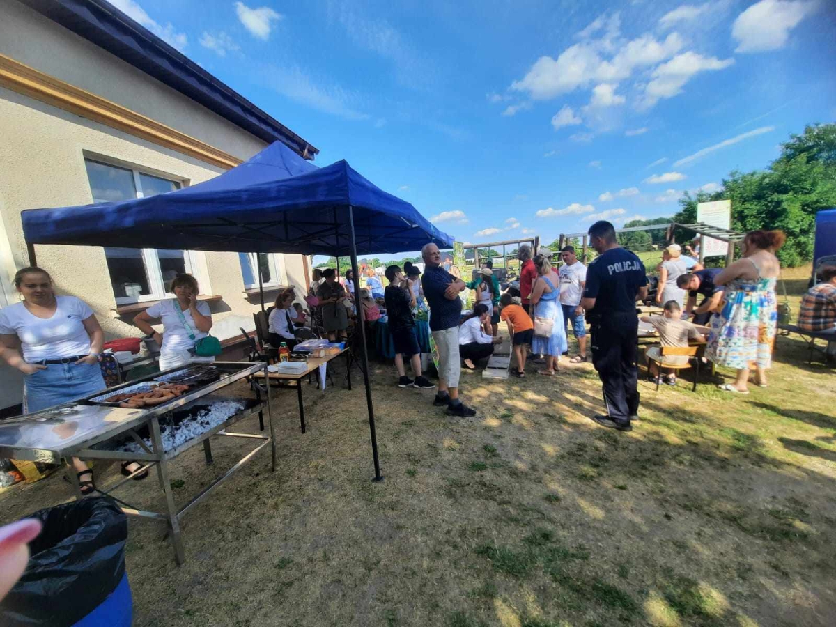 Piknik rodzinny z okazji Dnia Dziecka w Dzierawach - radość i zabawa dla wszystkich! [ZDJĘCIE]