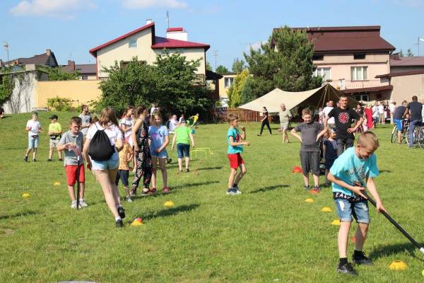 Radni dzieciom, czyli piknik historyczny na ul. Buczka