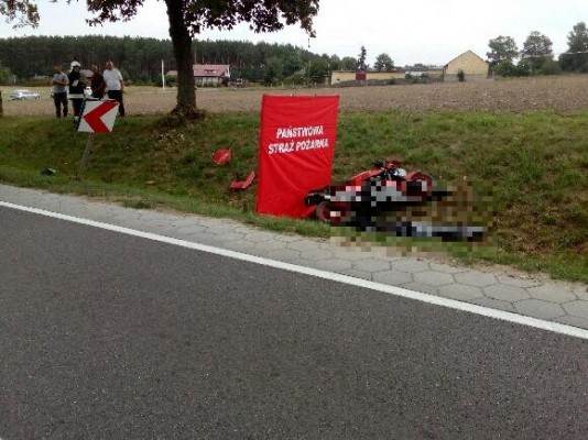 Śmiertelny wypadek z udziałem motocyklisty! Na miejscu LPR