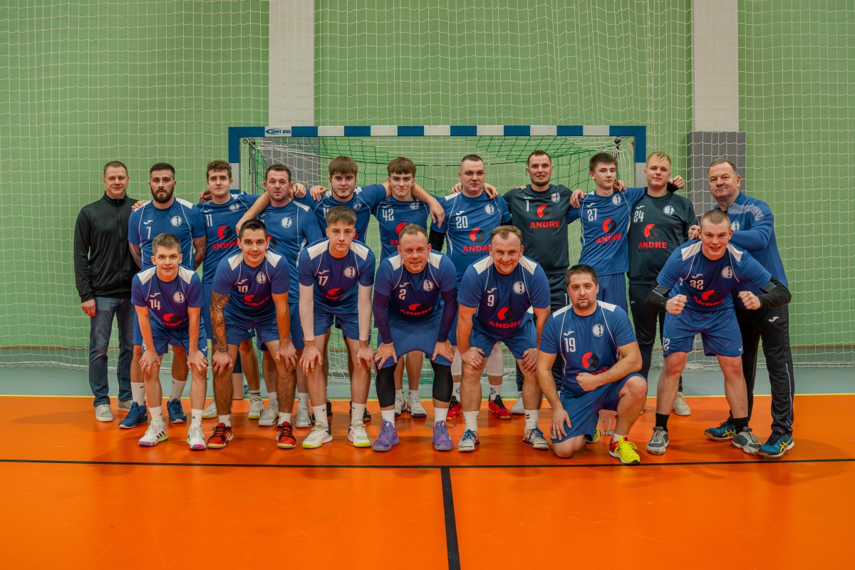 Pierwsze zwycięstwo SALUSa w rozgrywkach III ligi piłki ręcznej