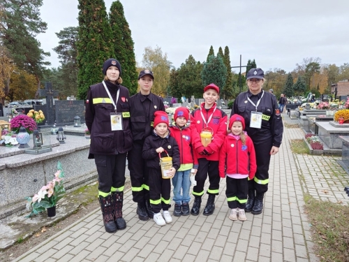 Co roku ratują zapomniane groby. Sprawdź, kiedy spotkasz ich na cmentarzu
