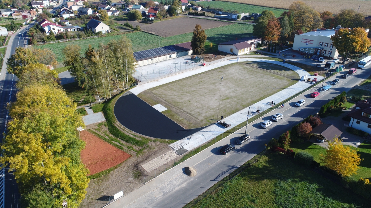 W listopadzie zakończenie budowy obiektu sportowego w Brdowie