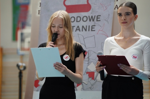 Narodowe Czytanie w Kole: wspólna lektura twórczości Jana Kochanowskiego [FOTO]