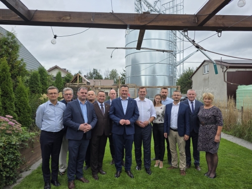 Minister rolnictwa odwiedził gospodarstwo w Kole. Rozmowy o wsparciu i wyzwaniach rolników