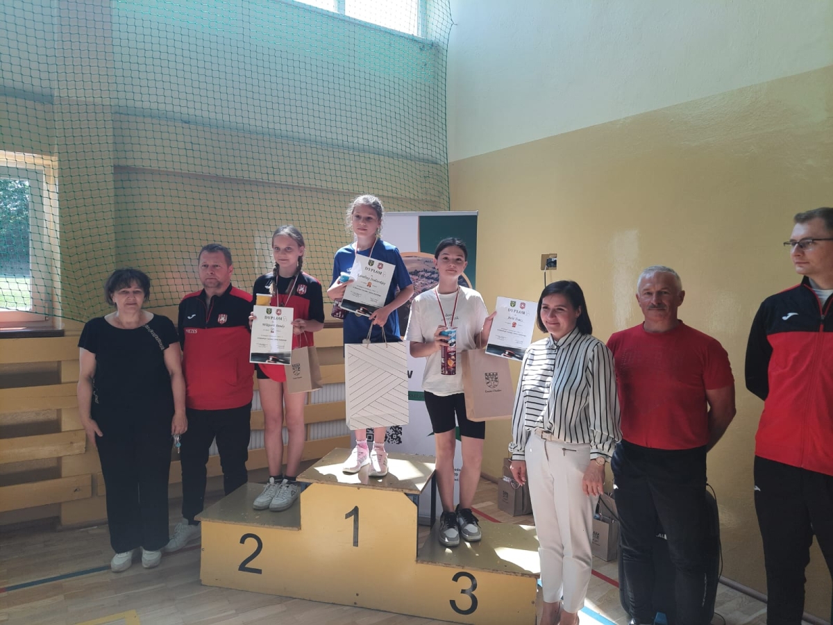 Sportowe emocje w Chodowie: Turniej Tenisa Stołowego