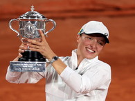 French Open - drugi w karierze triumf Świątek
