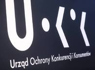 UOKiK: Netia, Orange i Play zwrócą klientom opłaty za włączane bez ich zgody usługi dodatkowe