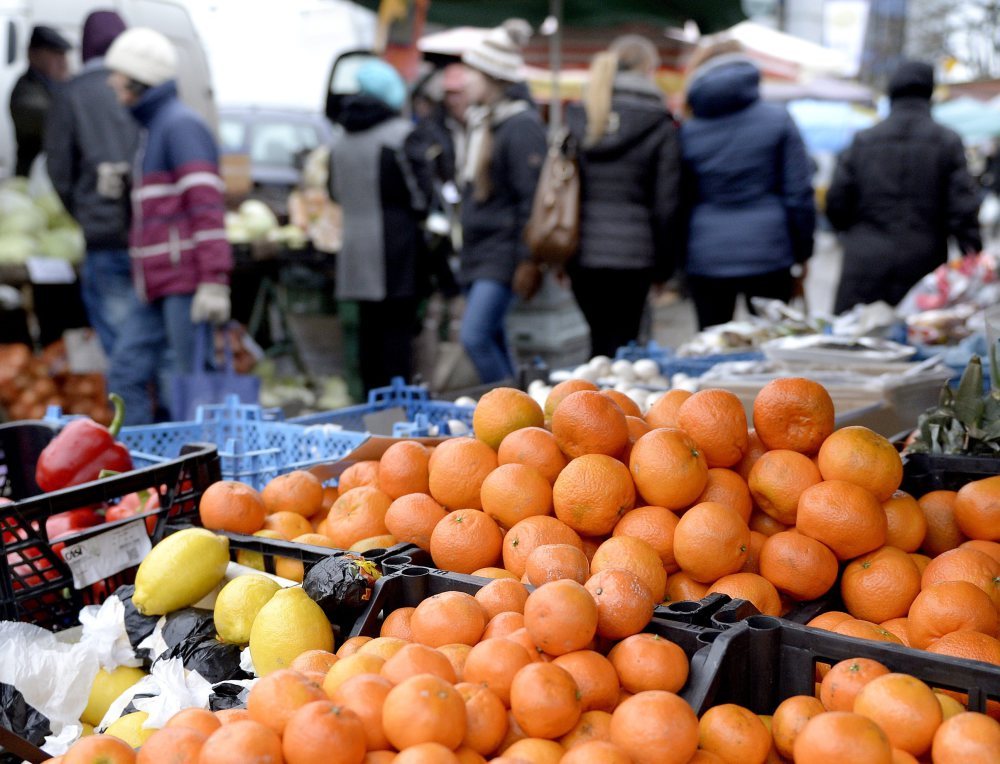 Ponad 1/3 badanych na Święta kupi mniej żywności i prezentów niż rok temu