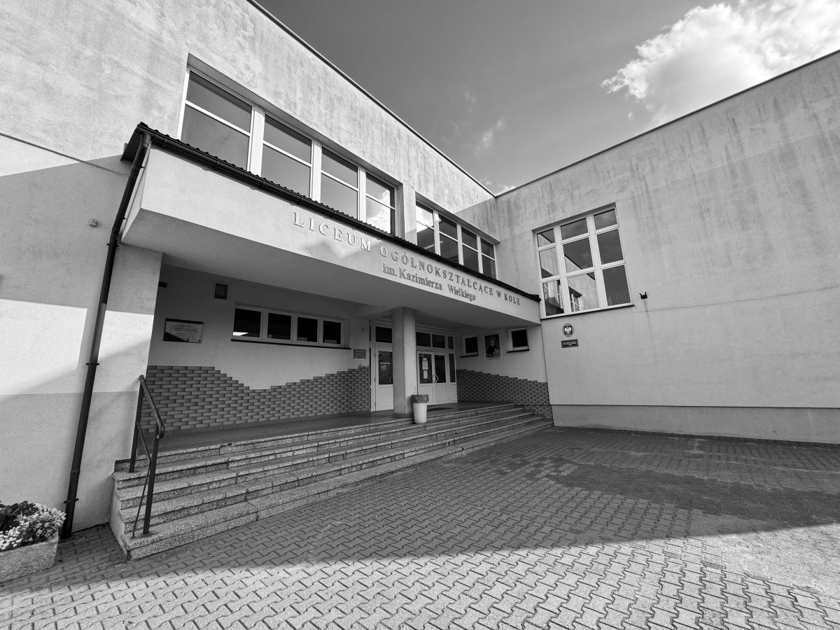 LO w Kole: Społeczność szkoły żegna wieloletnią nauczycielkę