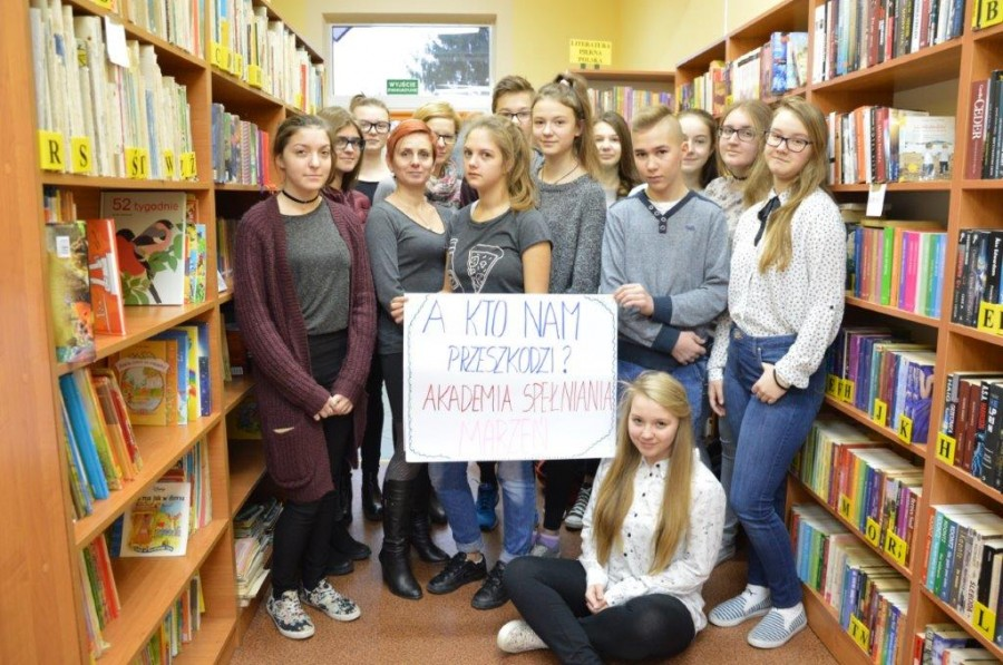 Biblioteka Publiczna w Powierciu z dofinansowaniem