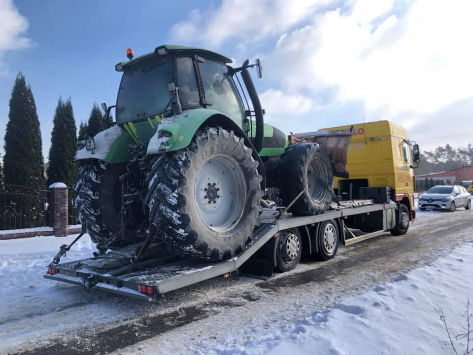 Ogień w kabinie ciągnika, który odśnieżał drogi