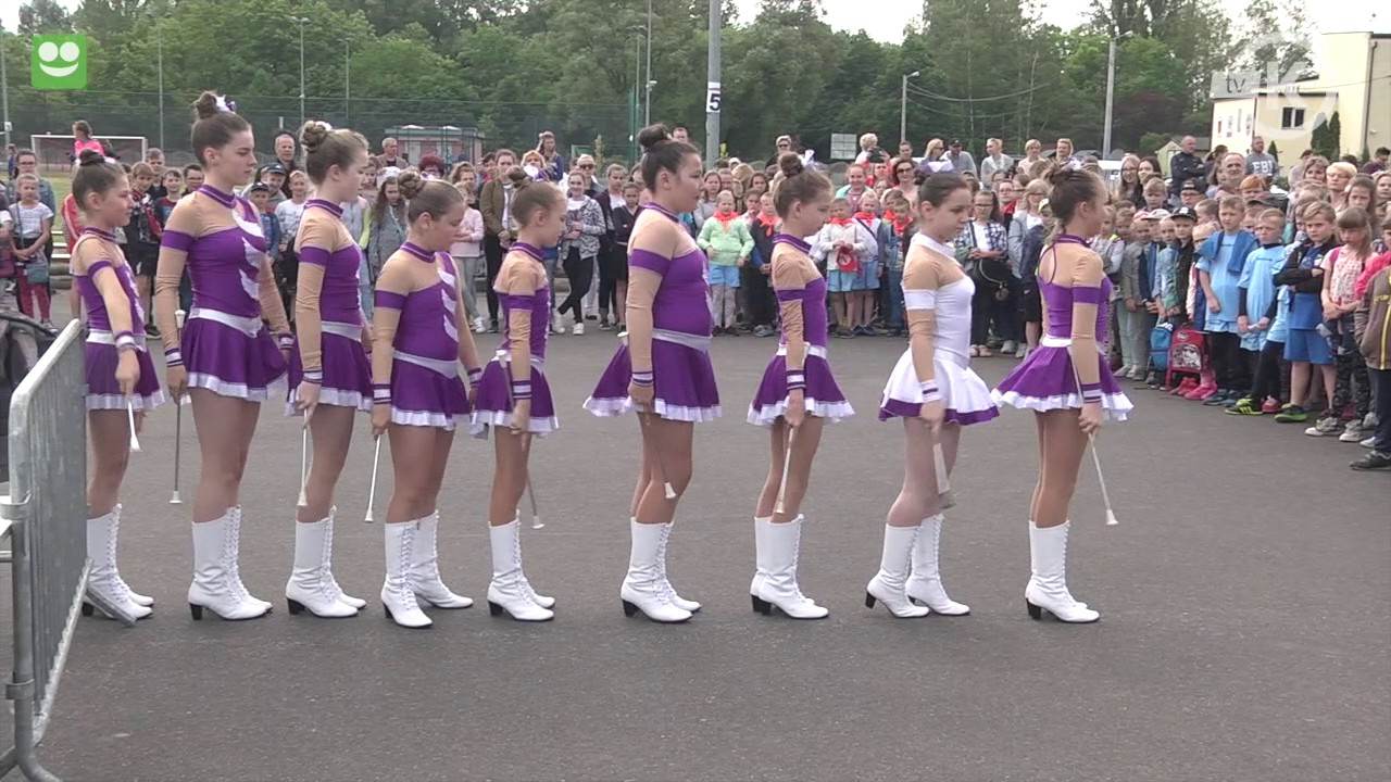 Stadion pełen uśmiechu i zabawy. Dzień Dziecka na sportowo